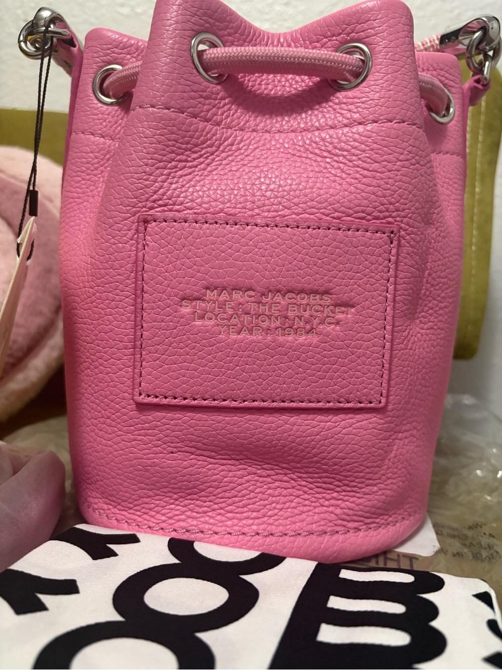 Marc Jacobs Pink Drawstring Bucket Bag - Picture 9 of 15